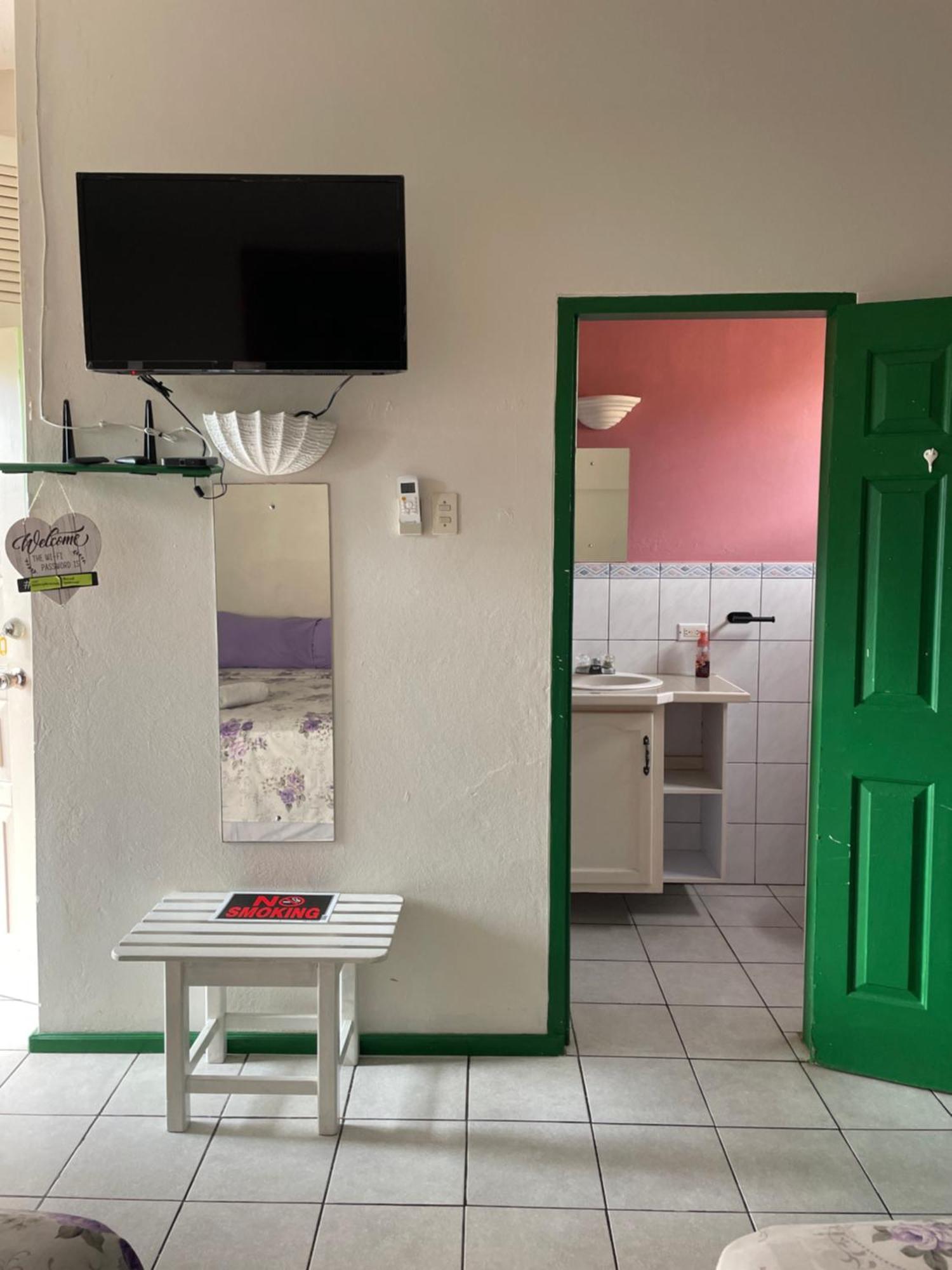 Buccoo The Seaside Garden Guesthouse מראה חיצוני תמונה