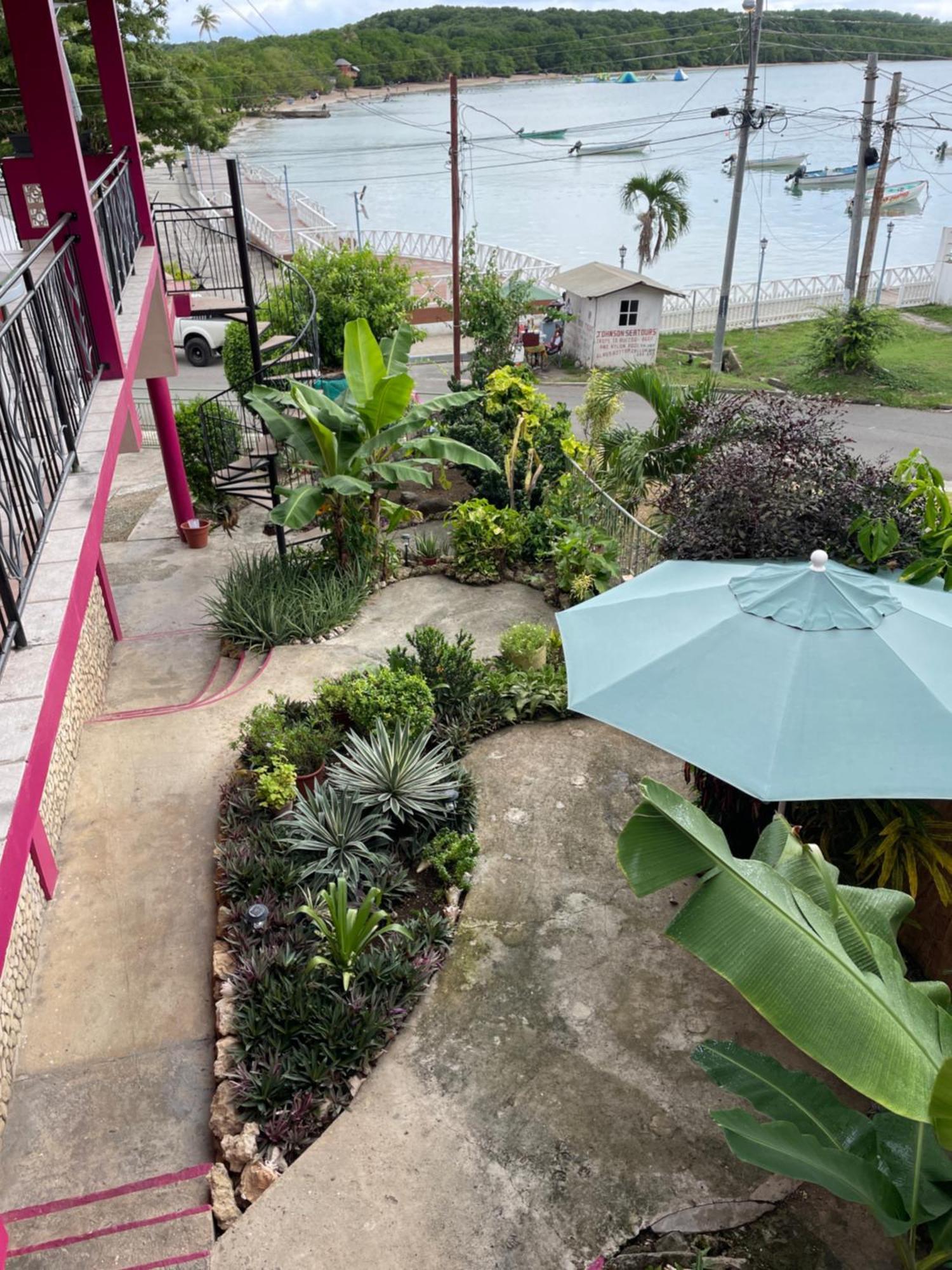 Buccoo The Seaside Garden Guesthouse מראה חיצוני תמונה